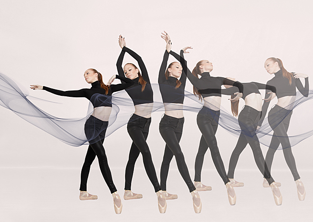 james-jeans-twiggy-dancer-jeans-OilSlicked_Sequence