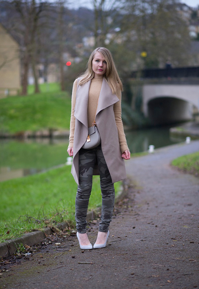 uk-fashion-blogger-all-saints-coat-skinny-jeans