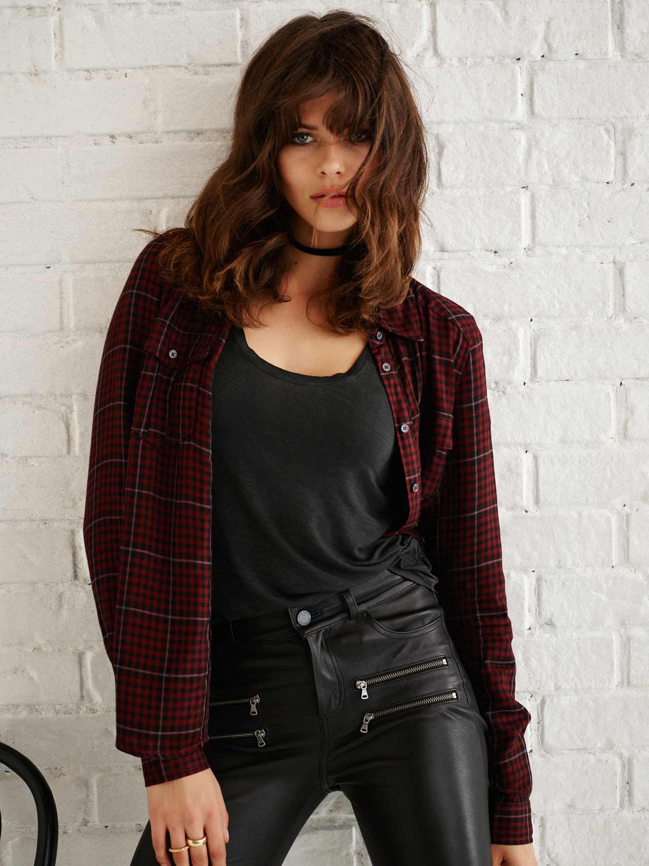 Edgemont-Stretch-Leather-In-Black