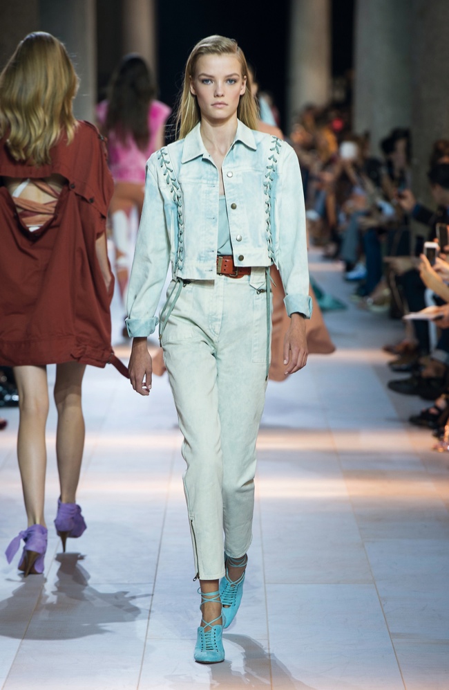 Roberto-Cavalli-Spring-Summer-2016-Runway03