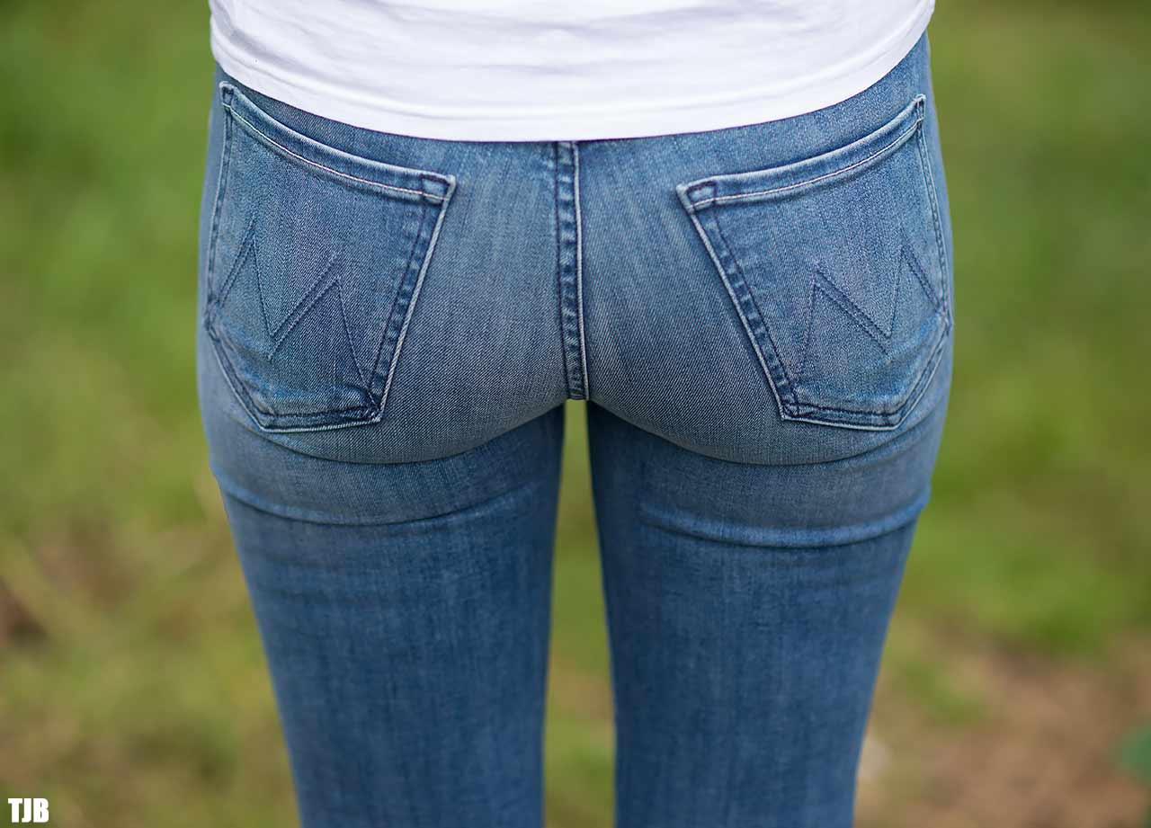 MOTHER The Stunner Zip Ankle Step Fray Jeans In Good Girls Do Review Butt Pockets