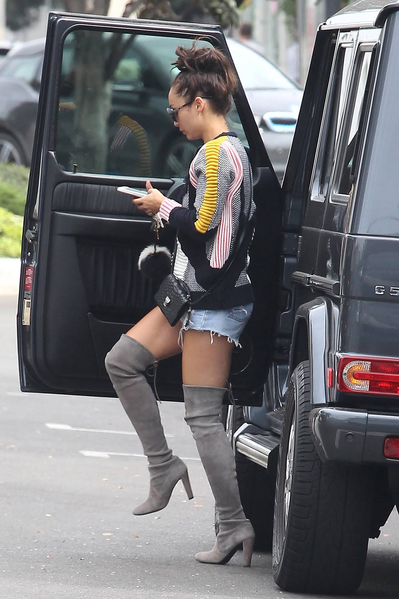 cara-santana-wears-levis-denim-shorts-2