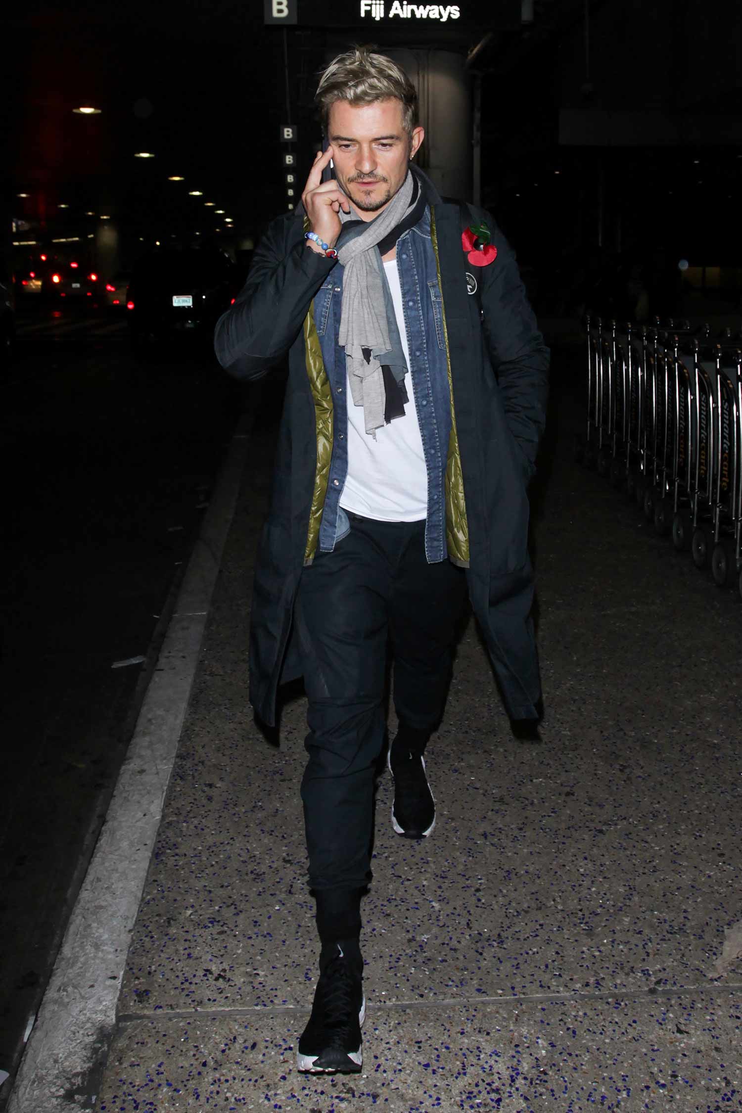 orlando-bloom-denim-shirt