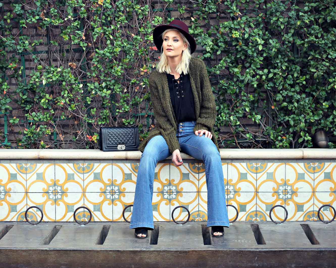 the-nomis-niche-flare-jeans