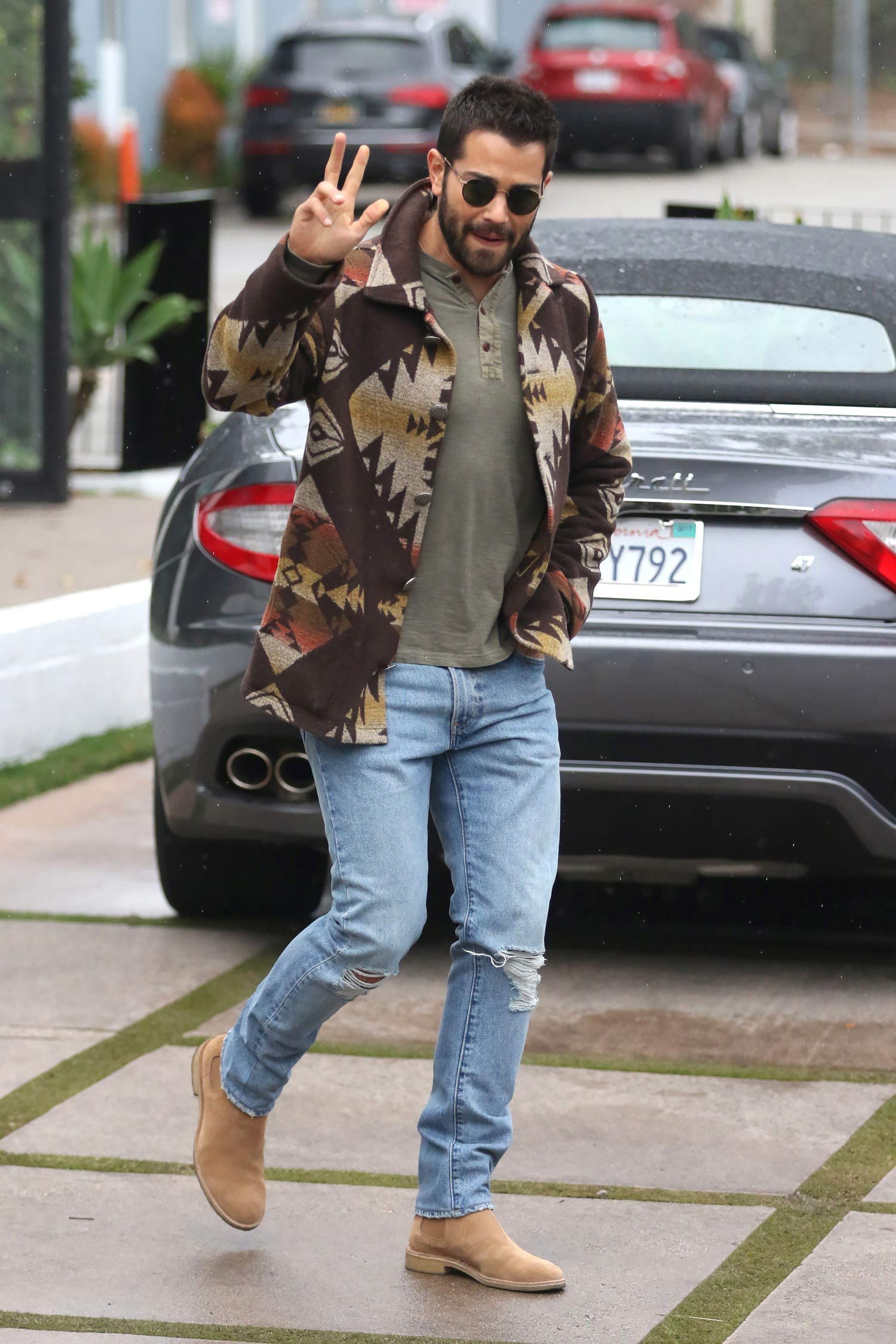 jesse-metcalfe-levis-jeans